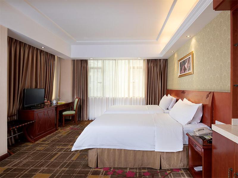 Vienna Hotel Dongguan Hou street Wanda Plaza Esterno foto