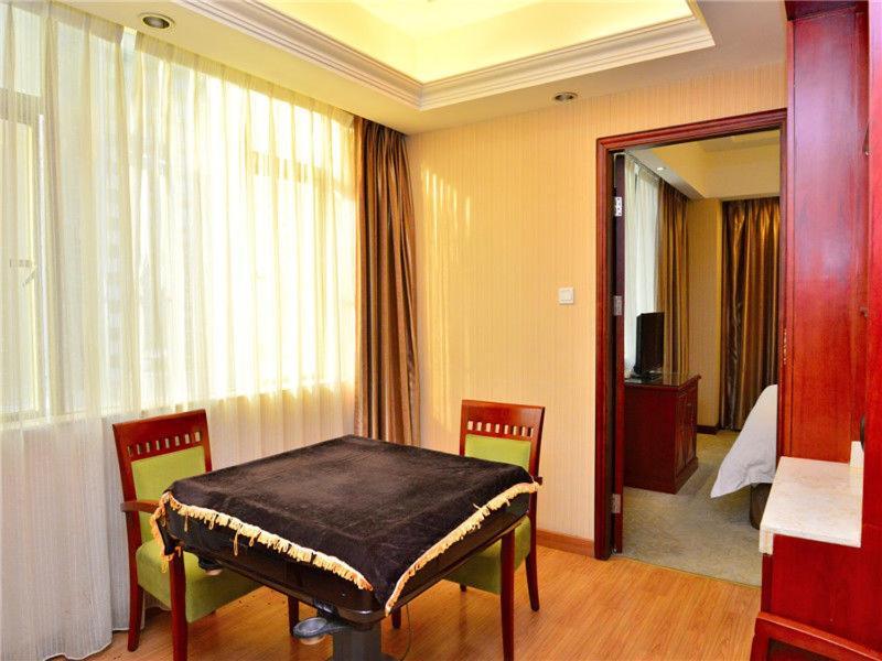 Vienna Hotel Dongguan Hou street Wanda Plaza Esterno foto