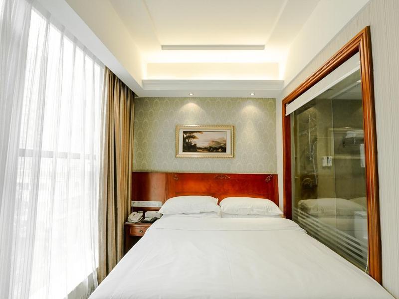 Vienna Hotel Dongguan Hou street Wanda Plaza Esterno foto